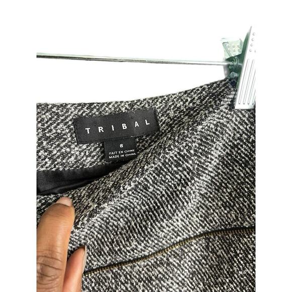 Tribal Pencil Skirt Women Size 8 Gray and Black Zipper Accents - Picture 7 of 9